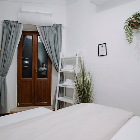 Bed and Breakfast Bonne Nuit Террачина Экстерьер фото